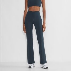 Aritzia Golden PowerSculpt Resilient Pants